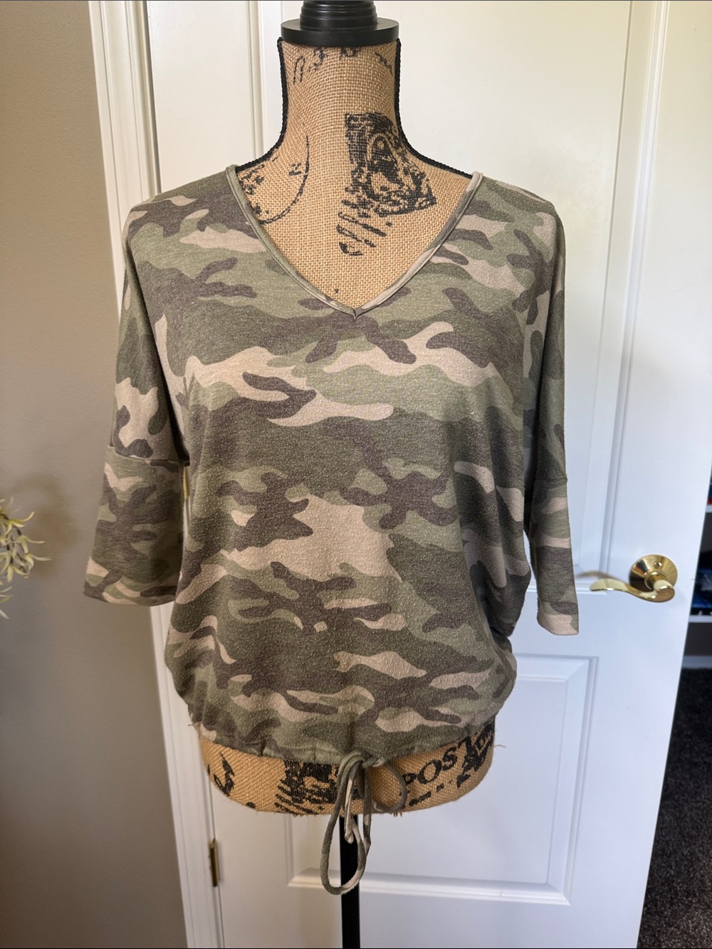 Green Envelope Neutral Camo Textured Jacket with Trim